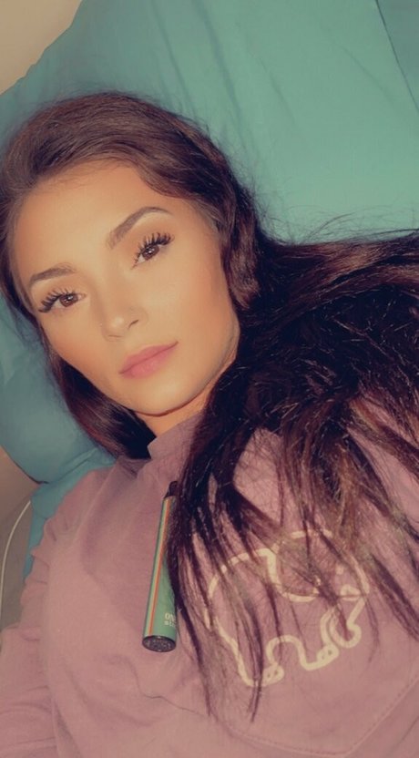 ladyjayyy23 art star pic