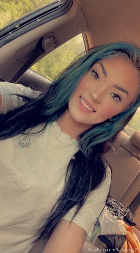 ladyjayyy23 art star archive