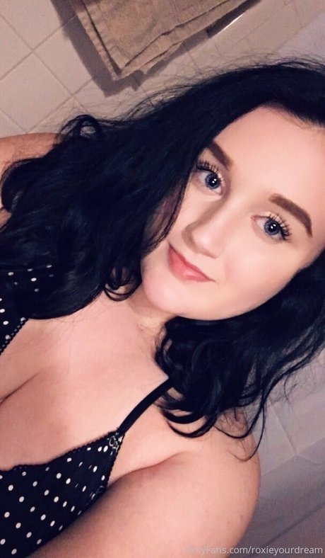 roxieyourdream art actress img