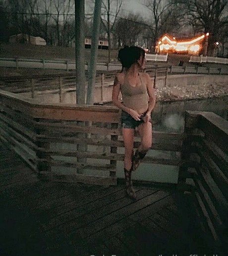 hailsofficially hd pornstar photo