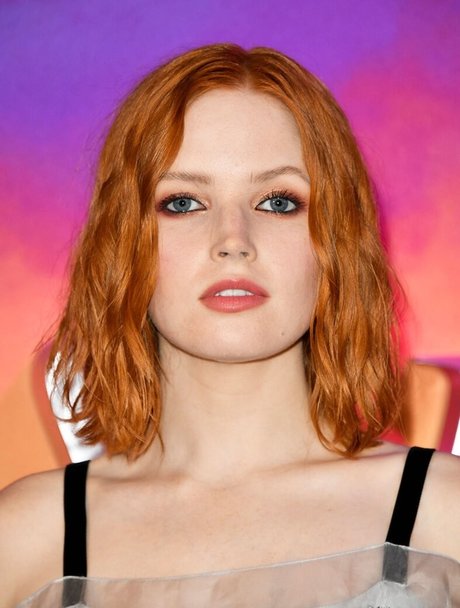Ellie Bamber xxx pornstar pictures