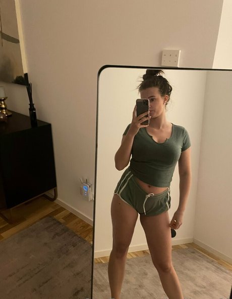 badlizzyy66 model perfect archive