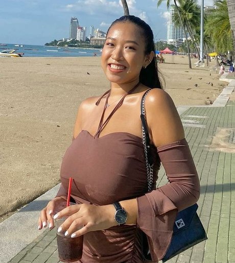 mom onlyfans free xxx pic