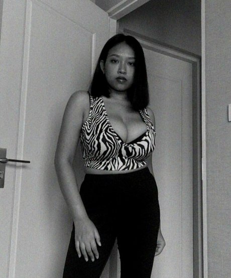 mom daughter onlyfans adult pictures