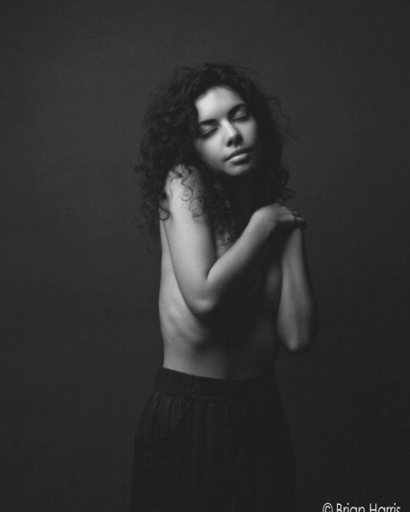 Paola S_ model art picture