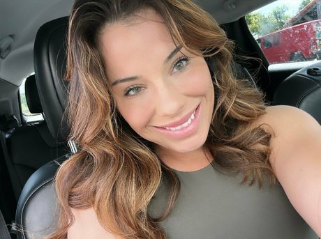 babyjeanise model perfect pics