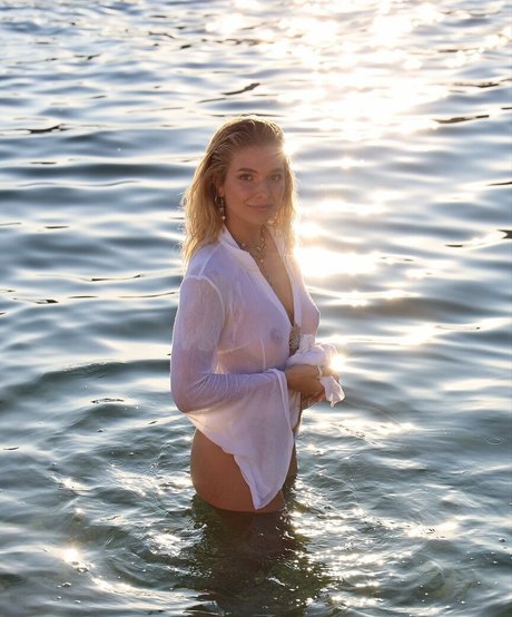 Lola Weippert best actress gallery