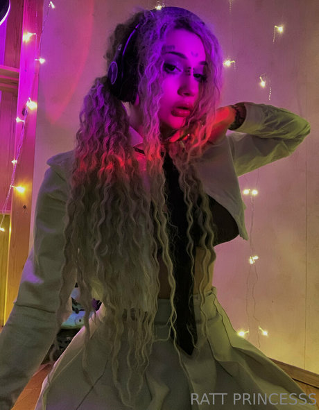 Ratt Princesss pornographic model gallery