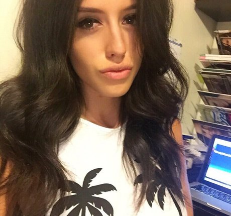 carrieOOOS pornstar adult img