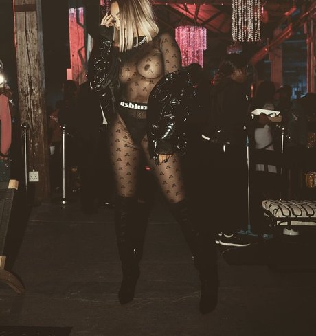 Pearl Thusi nude pornstar pics