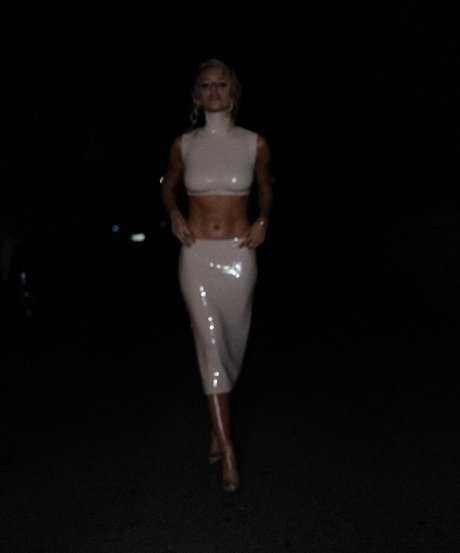 Julia Schlaepfer adult actress photos