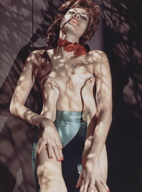 Eva Mendes model sex photo