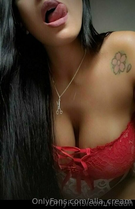 alia cream nice star pics