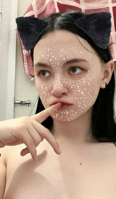 Jane Wild model adult image