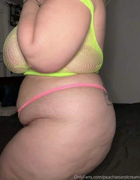 peachyinwonderland pretty actress picture