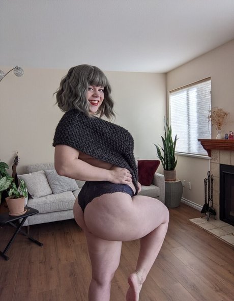 nude pregnant onlyfans hd image