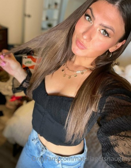 nataliagetsnaughty Quick model image