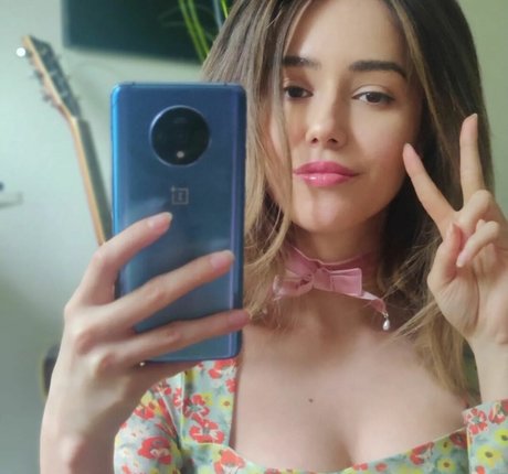 Catplant ASMR model beautiful pic