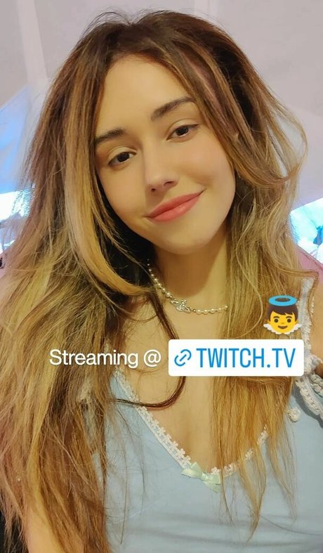 Catplant ASMR model pornographic images