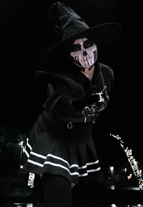 CloverCosplays nudes actress archive