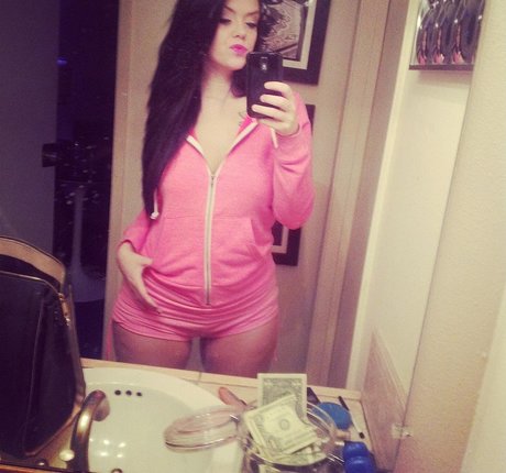 Ryan Smiles star hot galleries