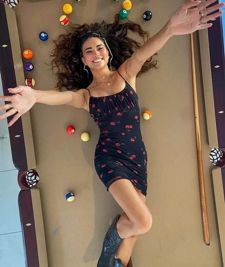 Kyra Santoro pretty star galleries