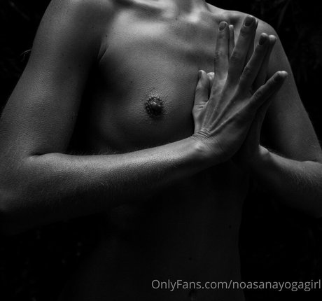 asian top onlyfans nude photos