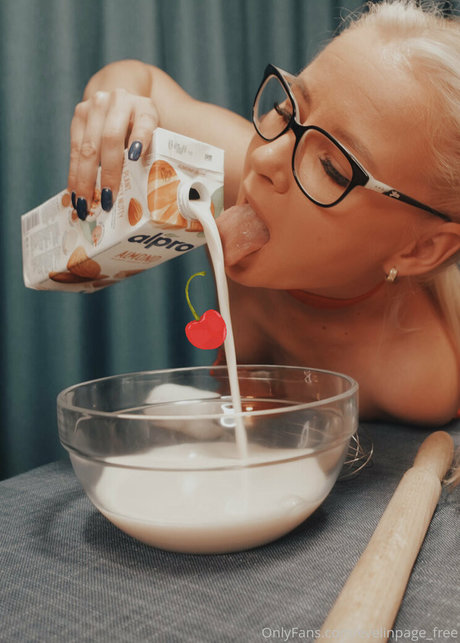 evelinpage free porn actress archive