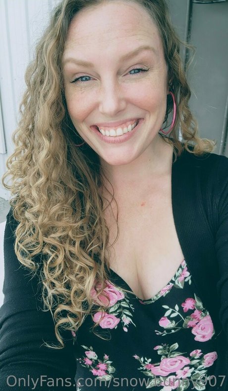 snow bunny907 sex star pics