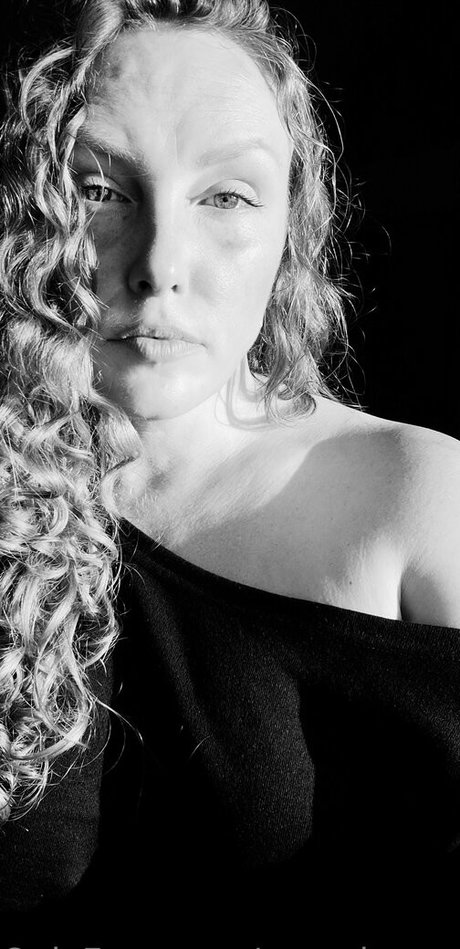 curly ebony onlyfans art porn photos