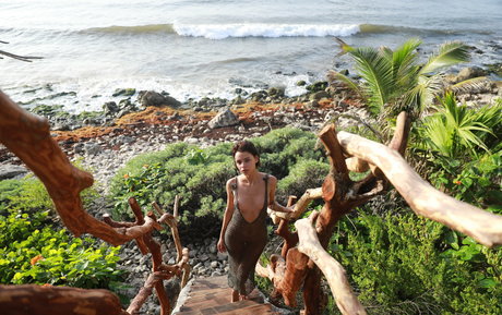 Angelsetfree model beautiful picture