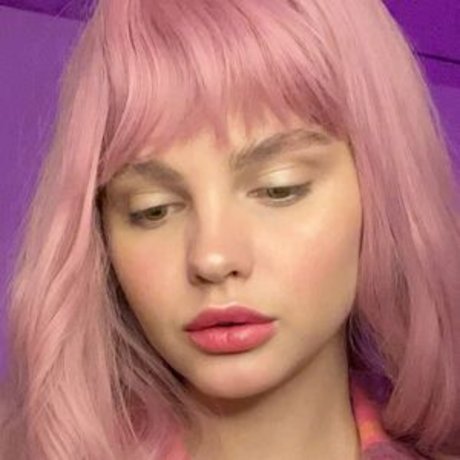 cute onlyfans free naked images