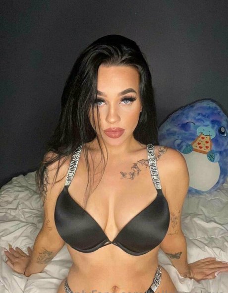 bellabrooksxo star hot picture