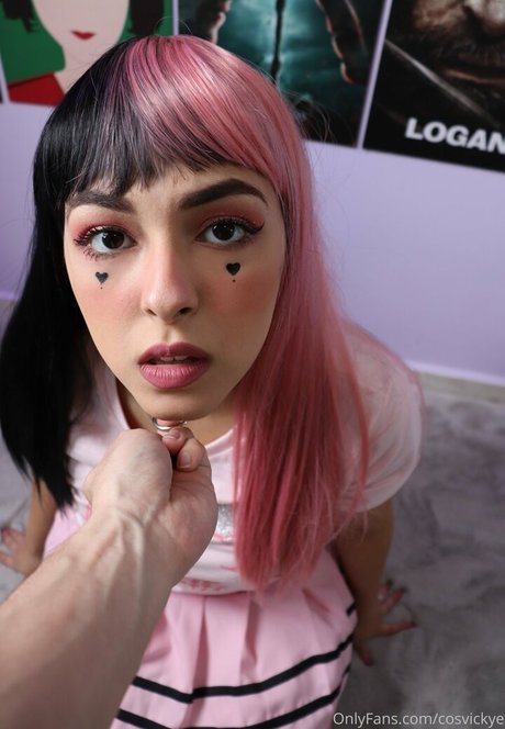 Cosvickye model xxx pic