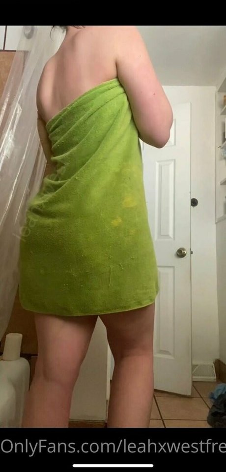 leahxwestfree star nude img