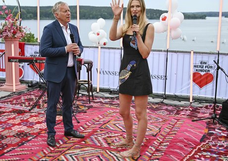 Toni Garrn beautiful actress archive