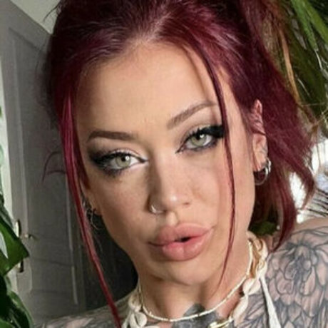 ozzora17 naked model archive