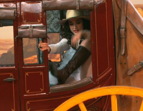 Molly Ephraim pornstar xxx pic