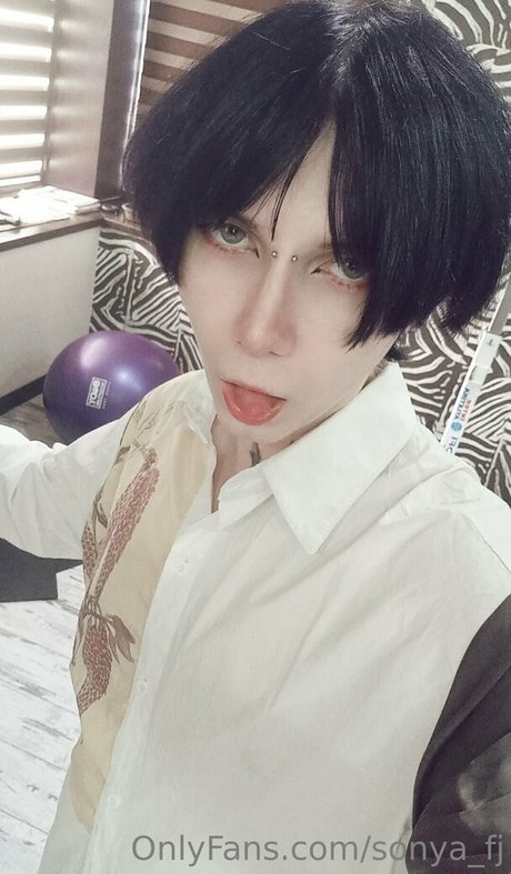 sonya fj Quick model image