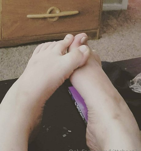 kittchaotik art model images