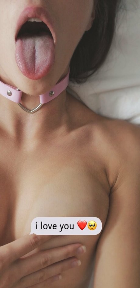 heyfoxyfree model pornographic archive