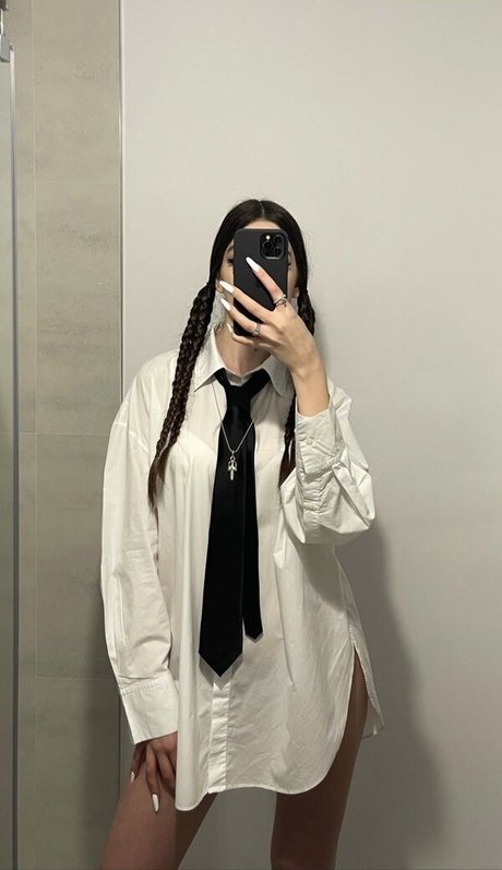 xjxulia model nude galleries