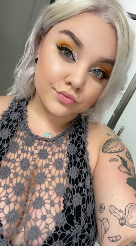 alleyswonderland model high quality picture