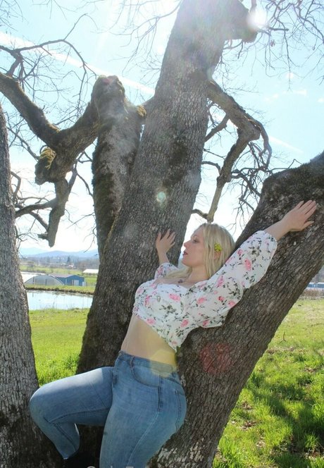 amethystvip art model pictures