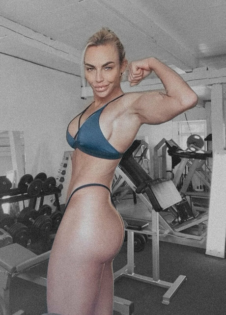 Ia Ostergren model hd images