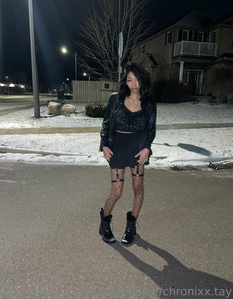 Chronixx tay model img