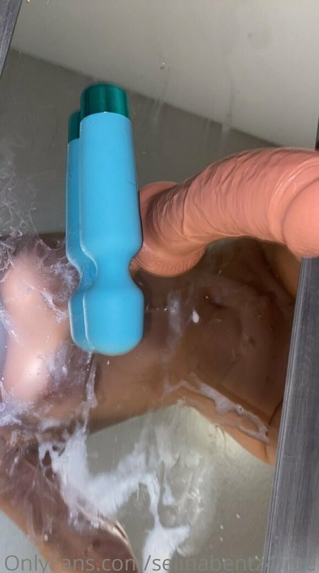 selinabentz4free nudes actress pic