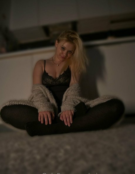 miss space x model pornographic pic