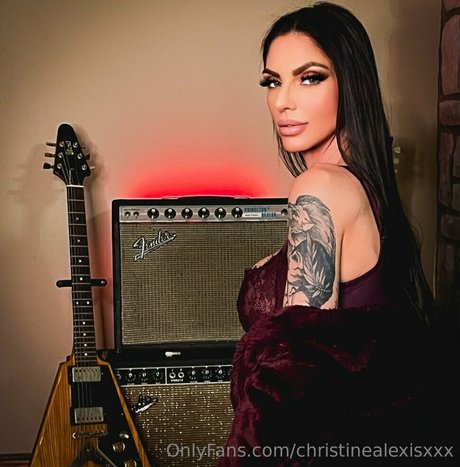 christinealexisxxx star hot picture