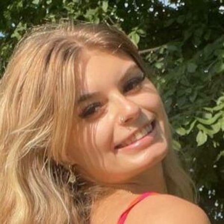 Arie Calli model porn archive